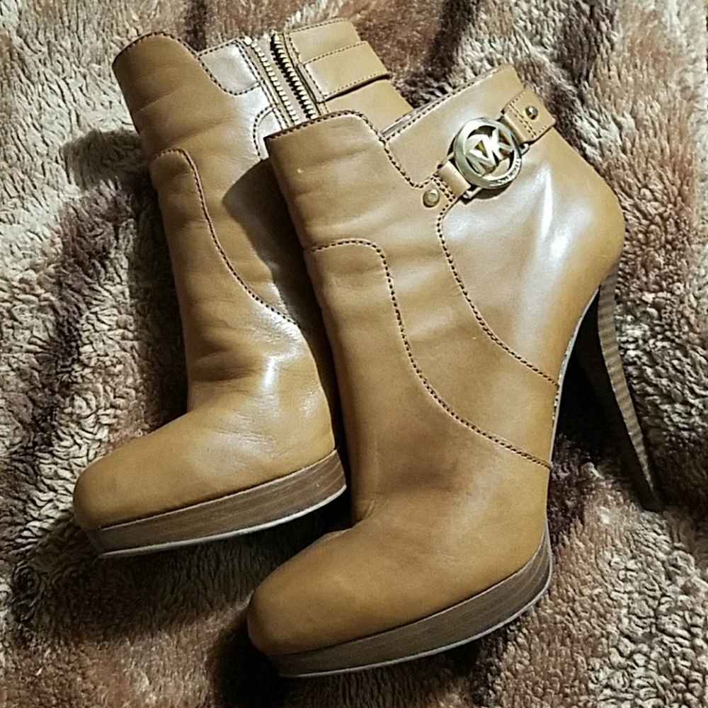 Michael kors boots